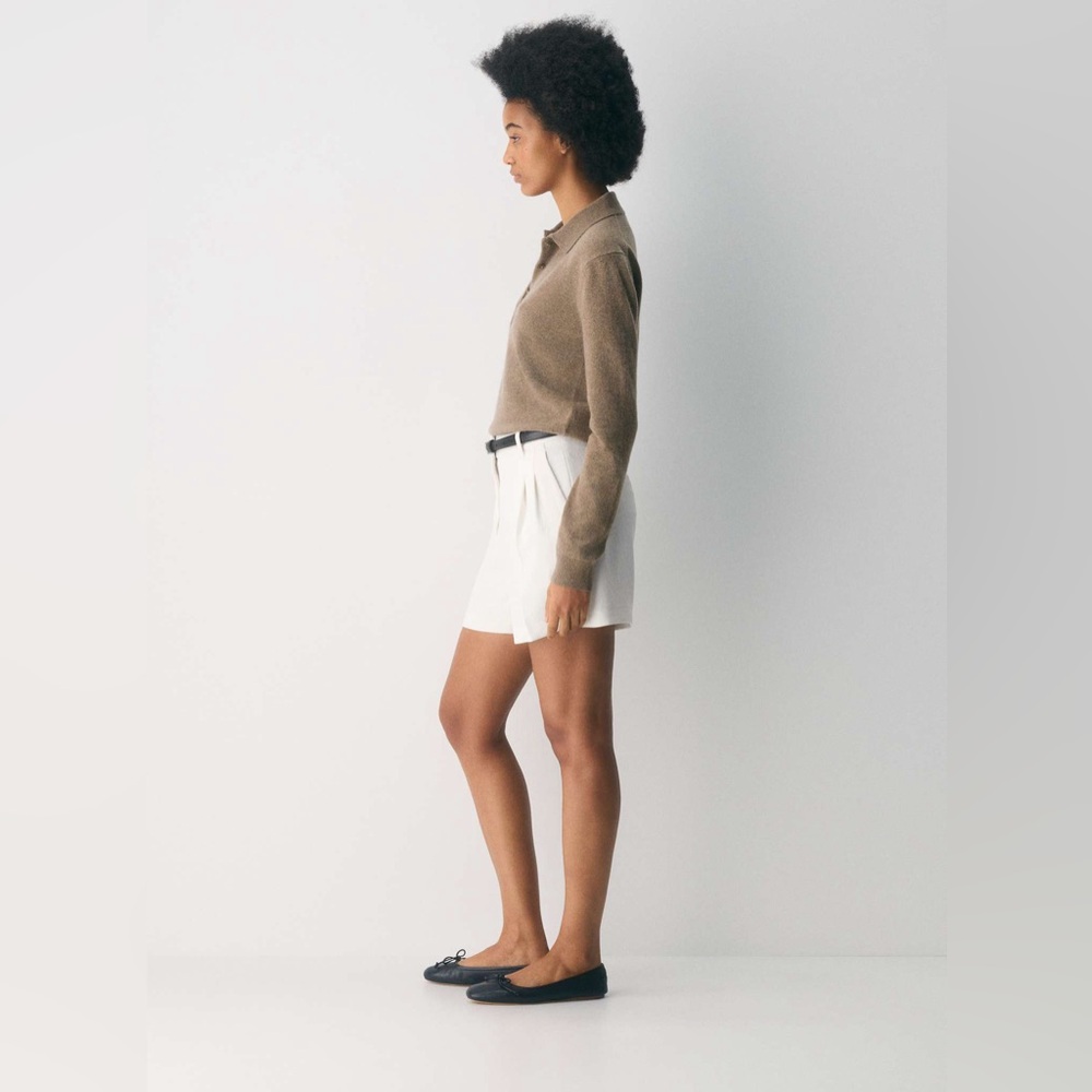 Aritzia The Effortless Short™ Mid-Thigh - Crepette™, Light Birch - Picture 9 of 13